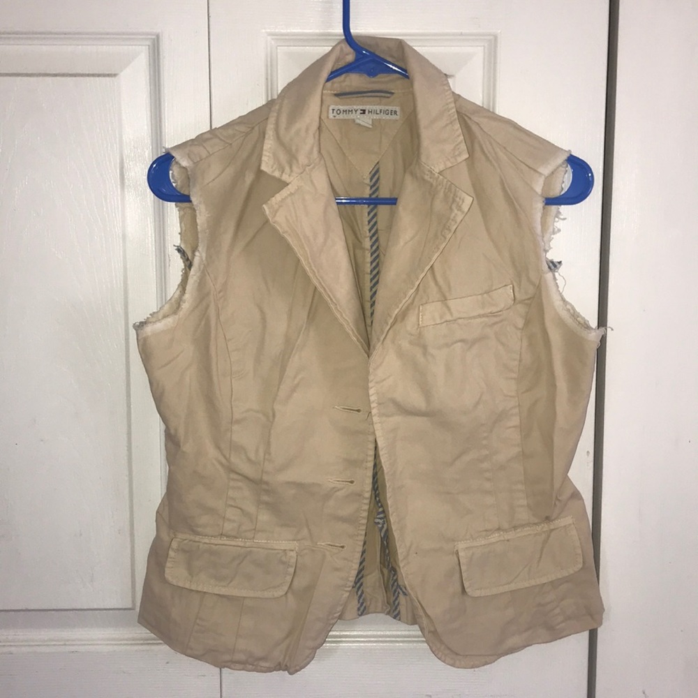 TOMMY HILFIGER RUGGED TAN VEST